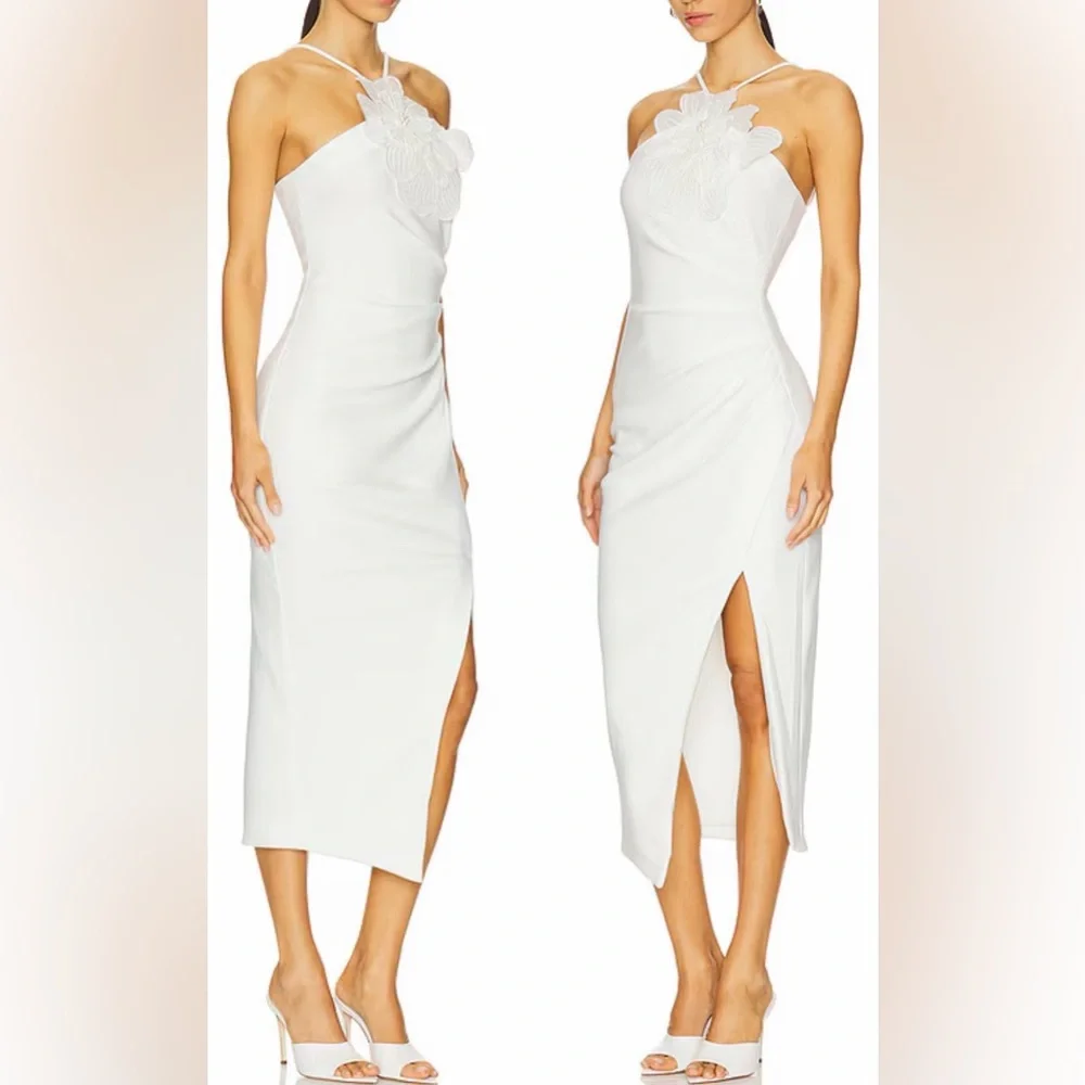 NEW Elliatt Janelle 3d Flower white halter Midi Dress sz L